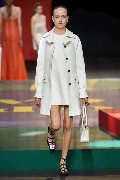 Look 31